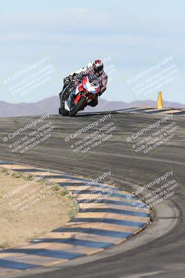 media/Nov-16-2025-Race Pace (Sun) [[8c5fa54630]]/Verified Riders/1-Turns 9 and 10 (925am)/